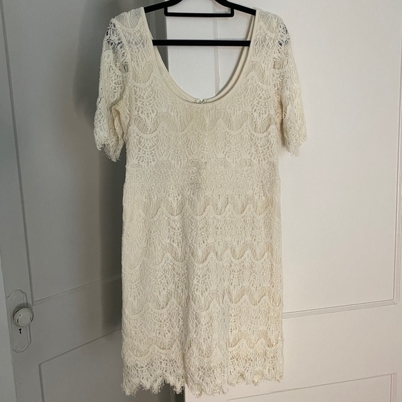 cream lace dress urban outfitters Urban Outfitters Pins and Needles Off-White Cream Lace Low Back Dress Size  6